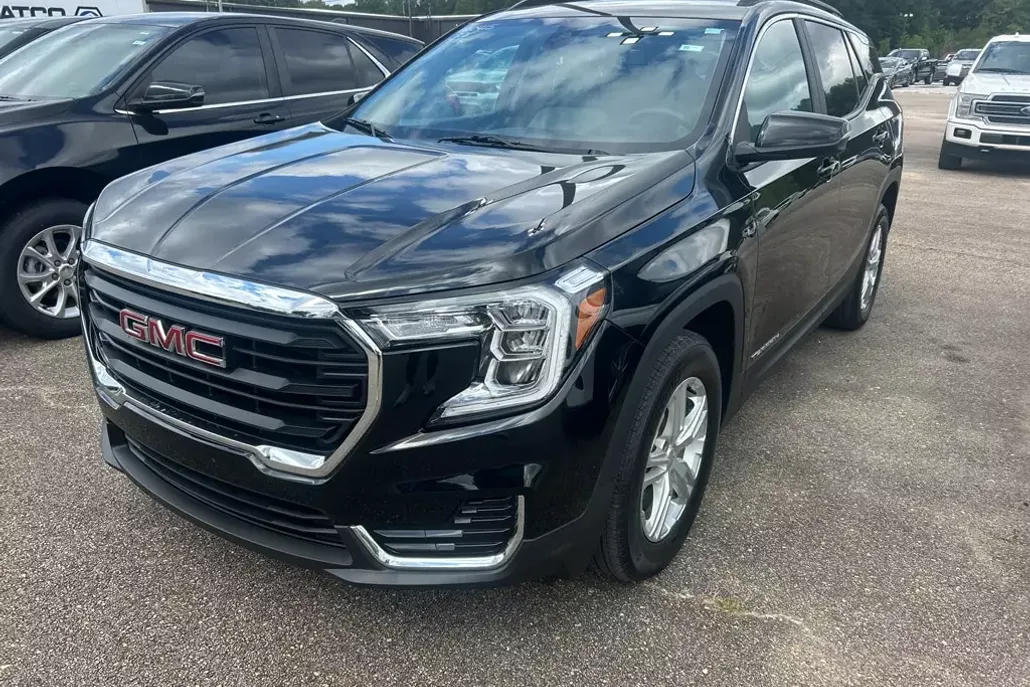 2023 Gmc Terrain SLE photo 1