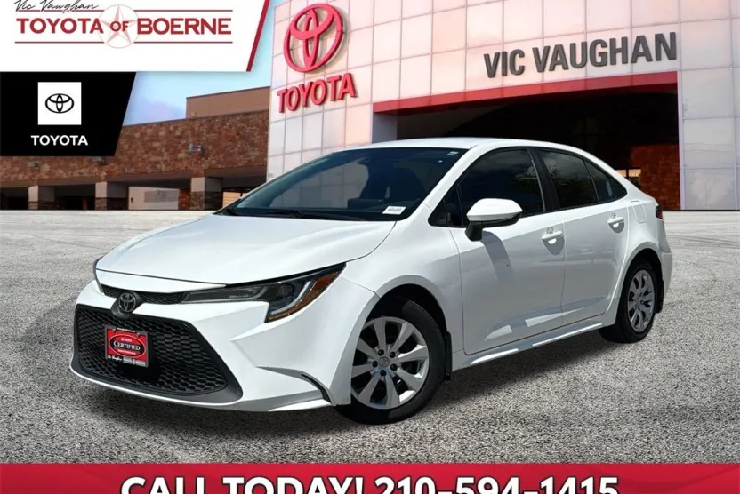 2020 Toyota Corolla LE photo 1