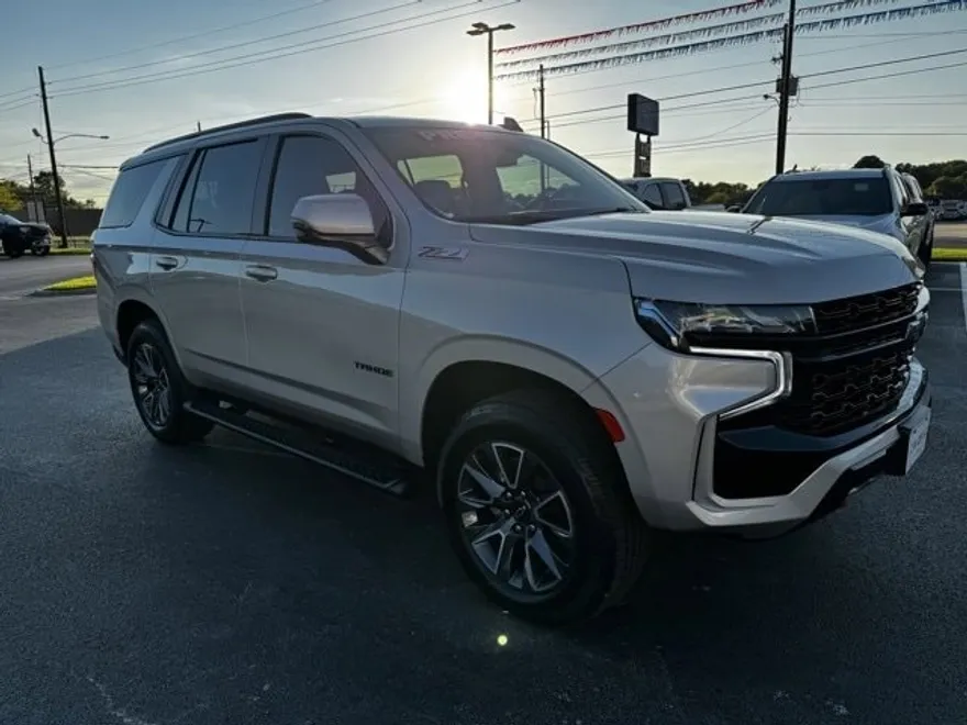 2023 Chevrolet Tahoe Z71 photo 1