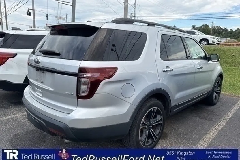 2014 Ford Explorer Sport photo 1