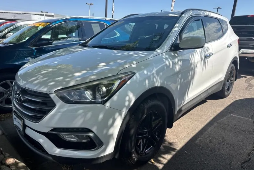2017 Hyundai Santa Fe Sport photo 1