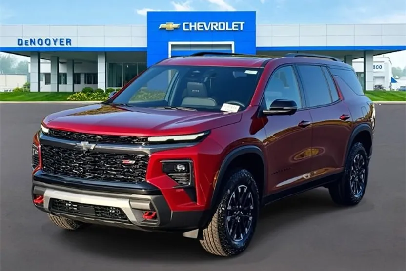 2026 Chevrolet Traverse Z71 photo 1