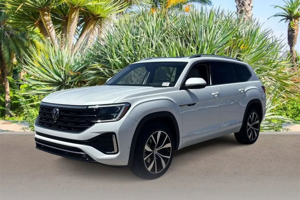 2025 Volkswagen Atlas SEL Premium R-Line photo 1