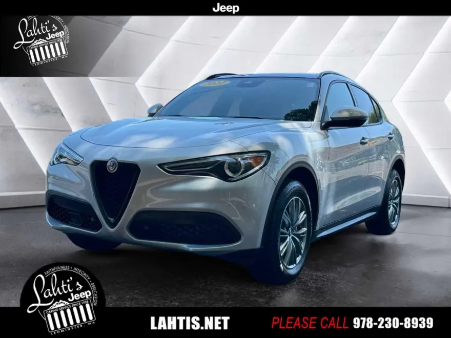 2022 Alfa Romeo Stelvio Sprint photo 1