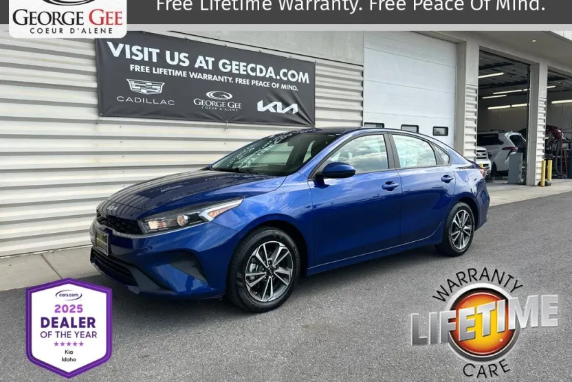 2024 Kia Forte LXS photo 1