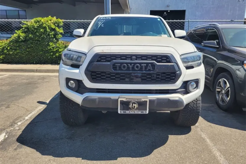 2023 Toyota Tacoma SR photo 1