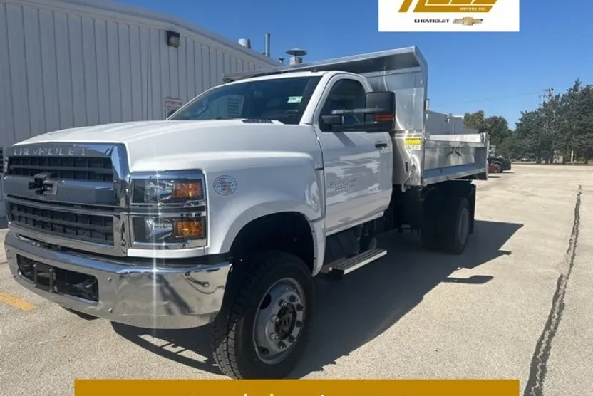 2024 Chevrolet Silverado 5500HD Work Truck photo 1