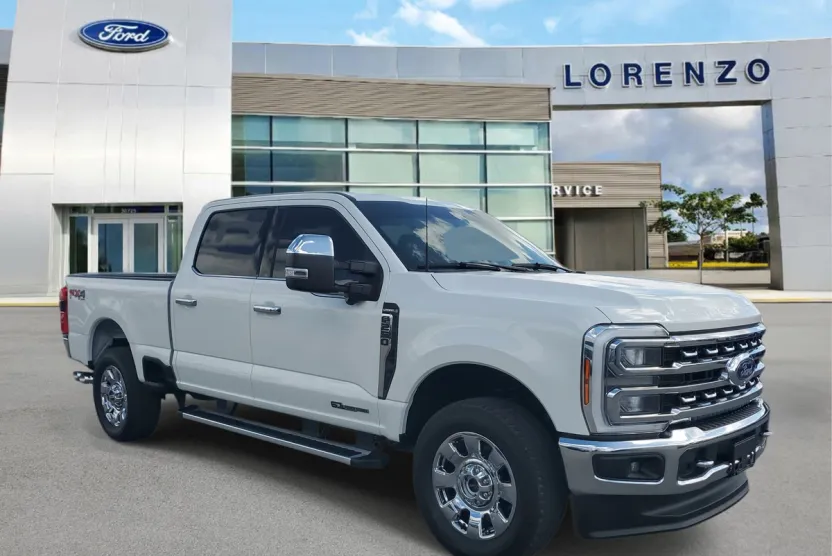2024 Ford F-250 Lariat photo 1