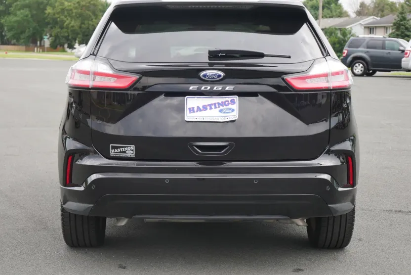 2024 Ford Edge ST-Line photo 1