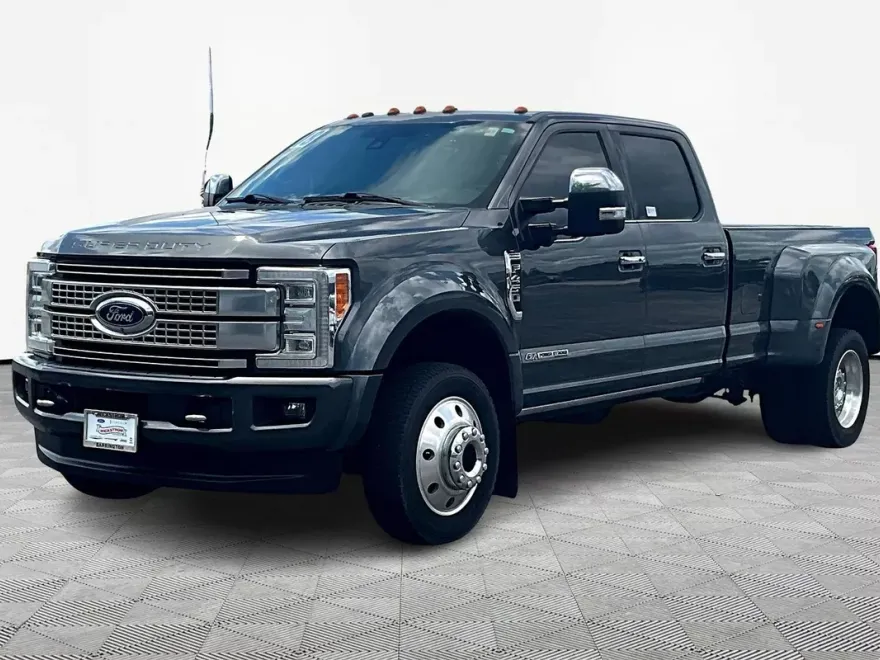 2018 Ford F-450 photo 1