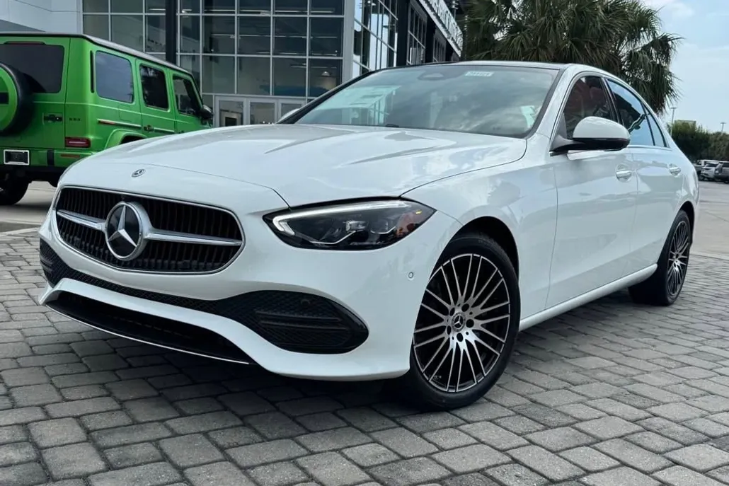 2025 Mercedes Benz C 300 photo 1