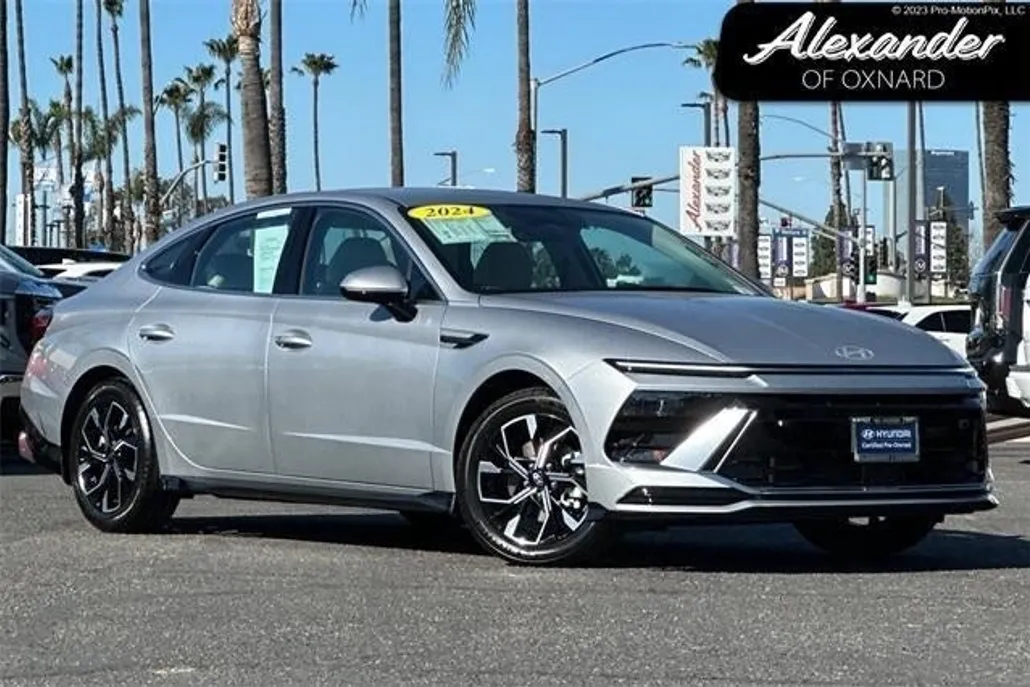 2024 Hyundai Sonata SEL photo 1