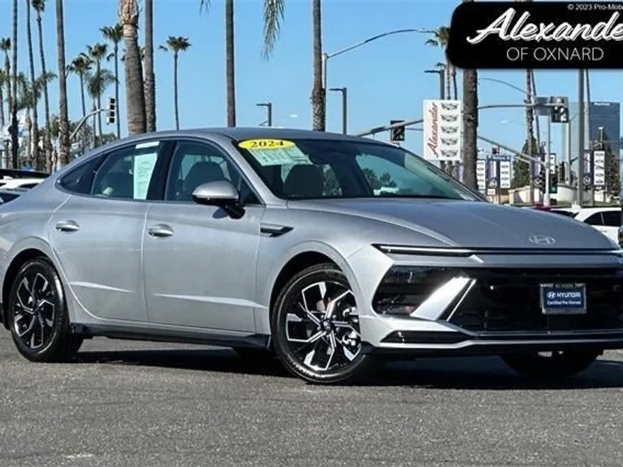 2024 Hyundai Sonata SEL photo 1