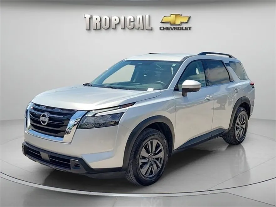 2024 Nissan Pathfinder SV photo 1