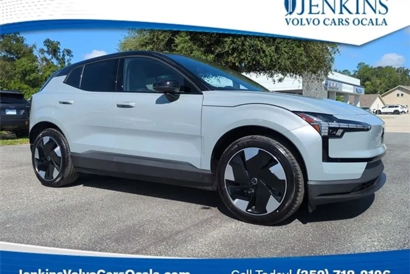 2025 Volvo EX30 Plus photo 1