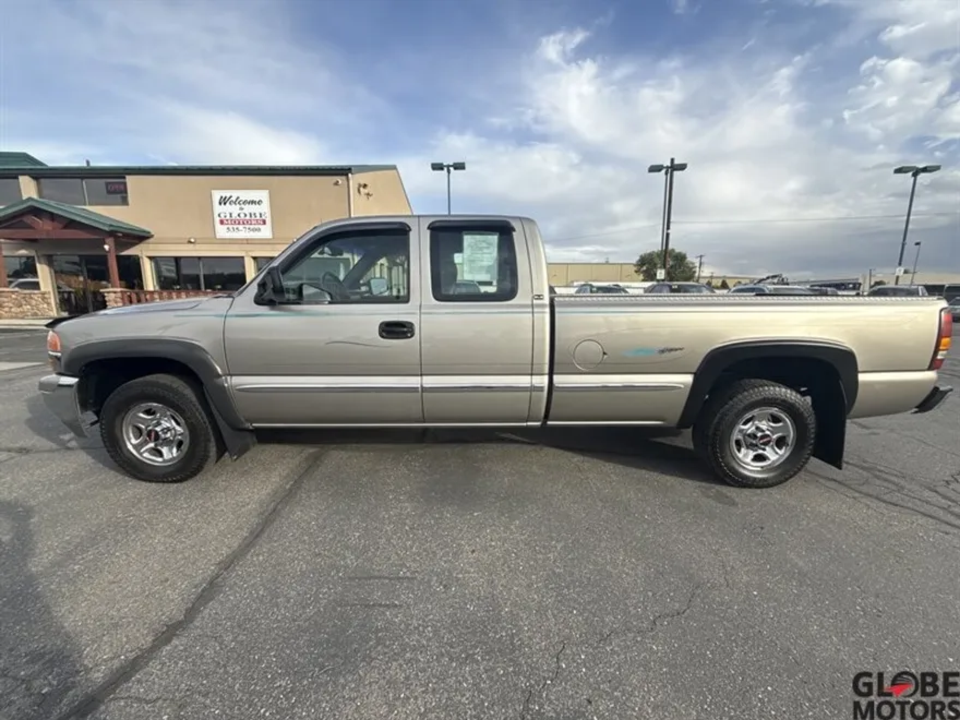 2001 Gmc Sierra 1500 SLE photo 1