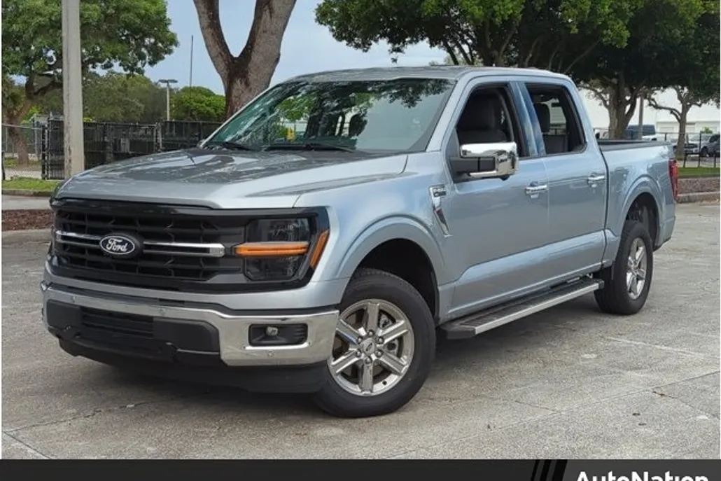 2025 Ford F-150 XLT photo 1