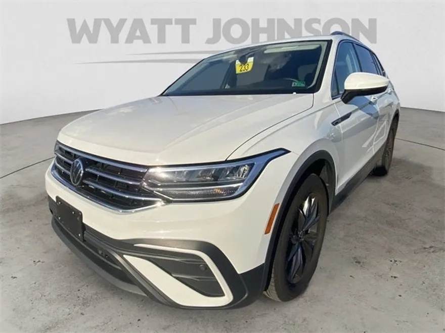 2024 Volkswagen Tiguan SE Wolfsburg Edition photo 1