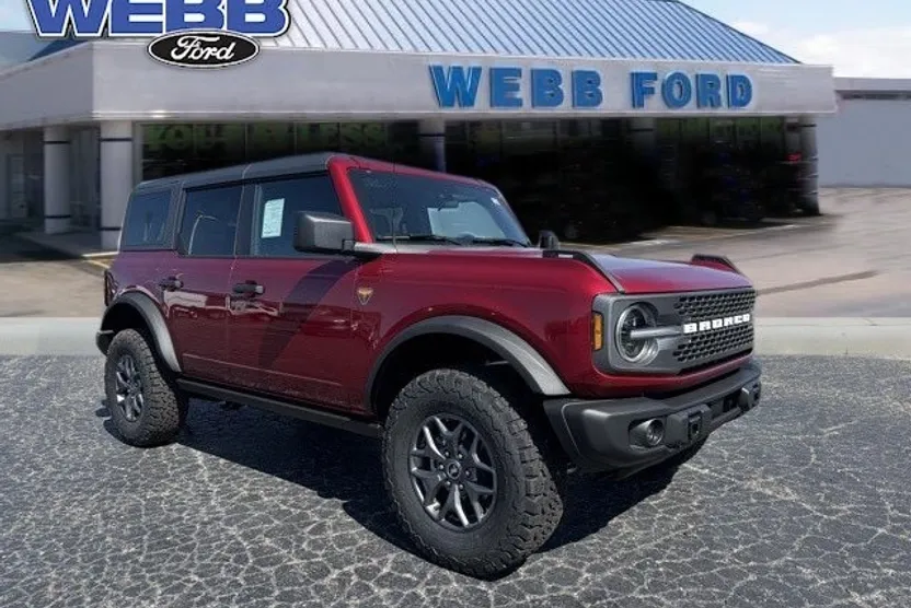 2025 Ford Bronco Badlands photo 1