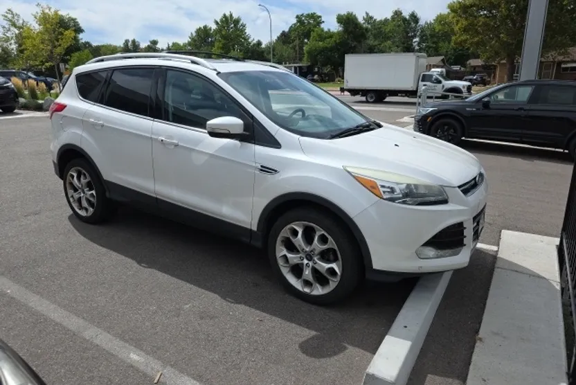 2013 Ford Escape Titanium photo 1