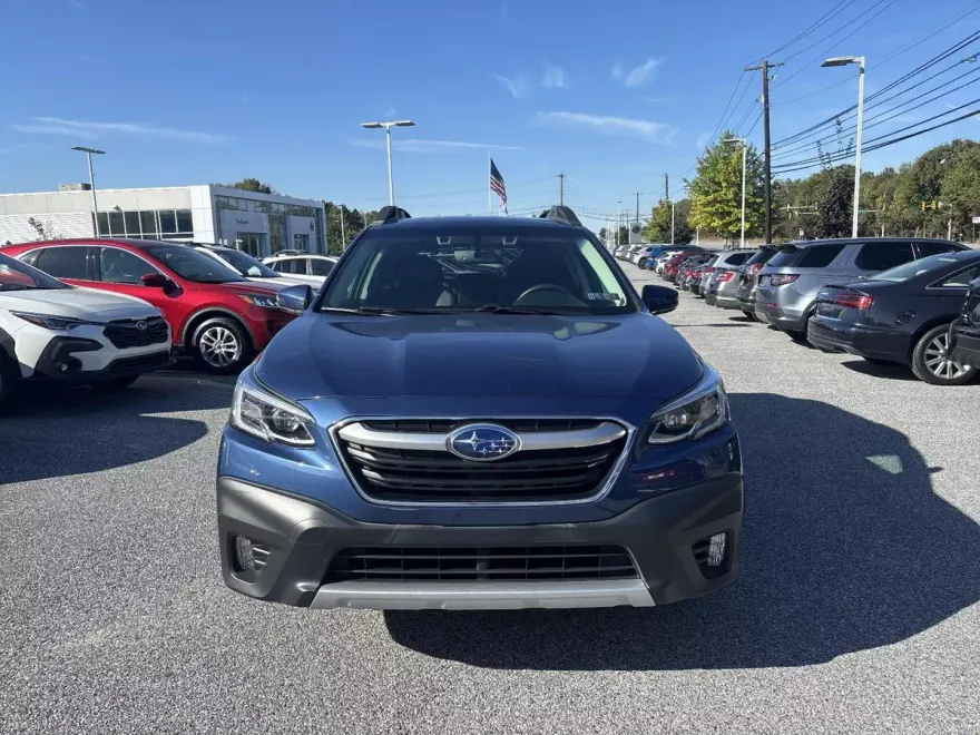 2020 Subaru Outback Limited photo 1