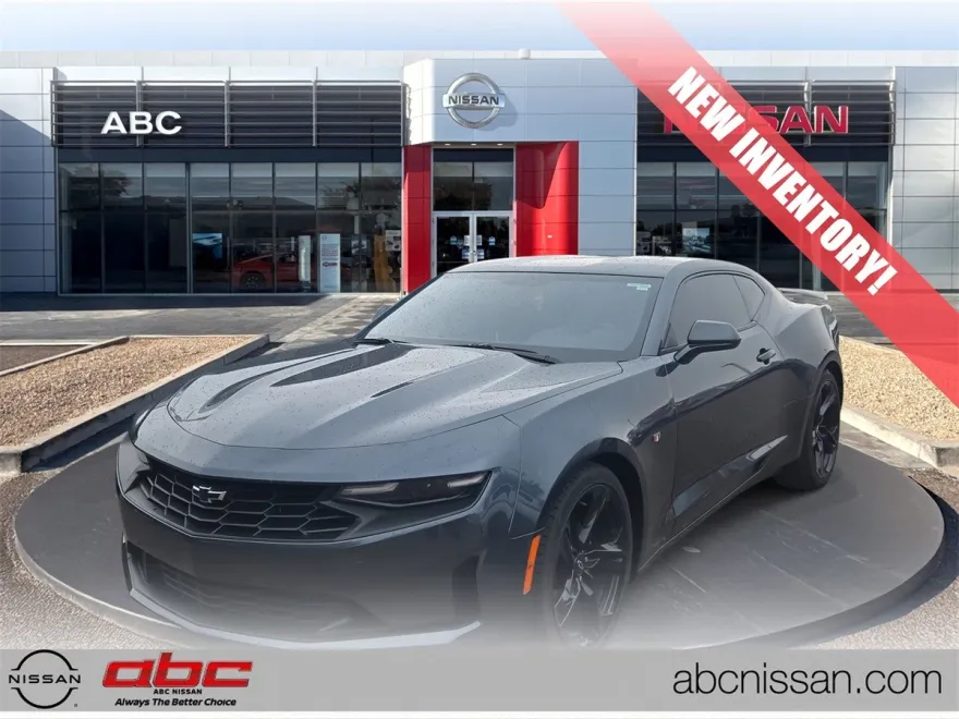 2022 Chevrolet Camaro 1LS 1LT photo 1