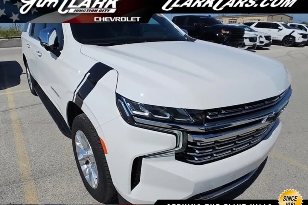 2024 Chevrolet Suburban Premier photo 1