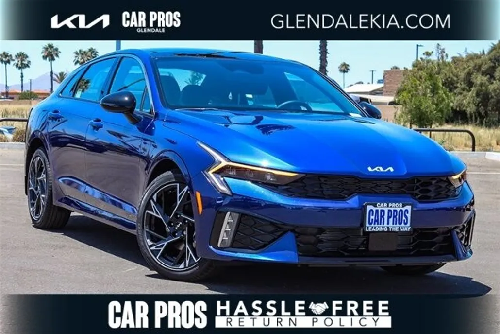 2025 Kia K5 GT-Line photo 1