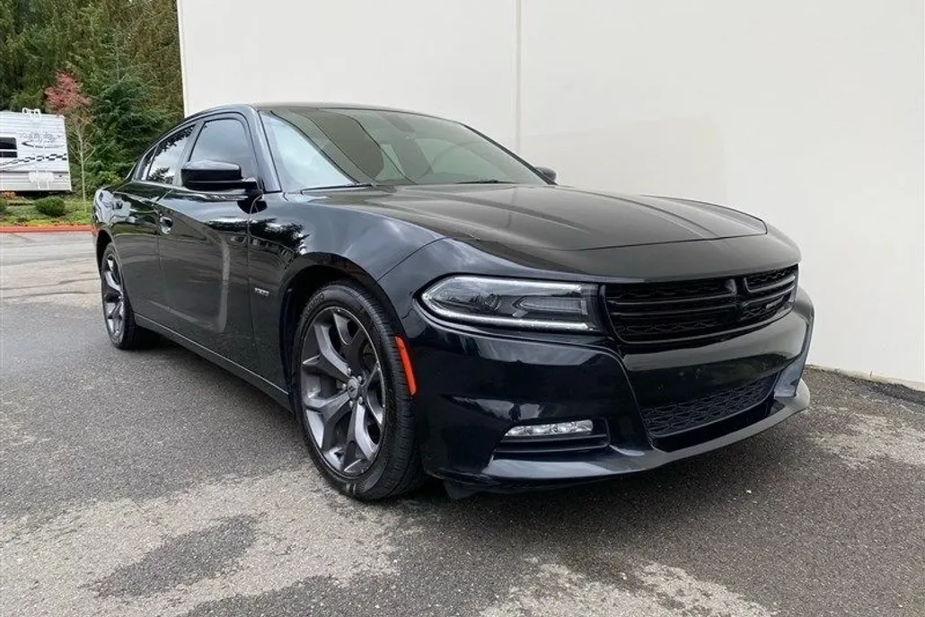 2017 Dodge Charger R/T photo 1