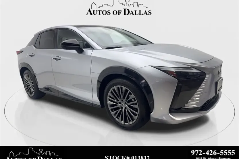 2023 Lexus RZ 450e Luxury photo 1