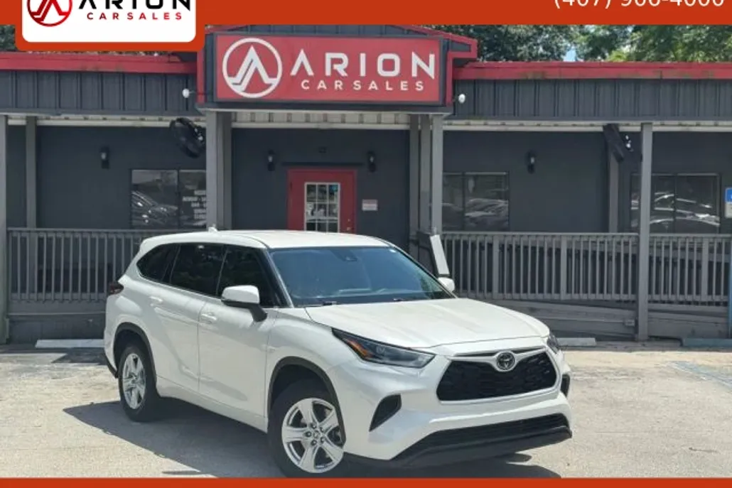 2021 Toyota Highlander Sport photo 1