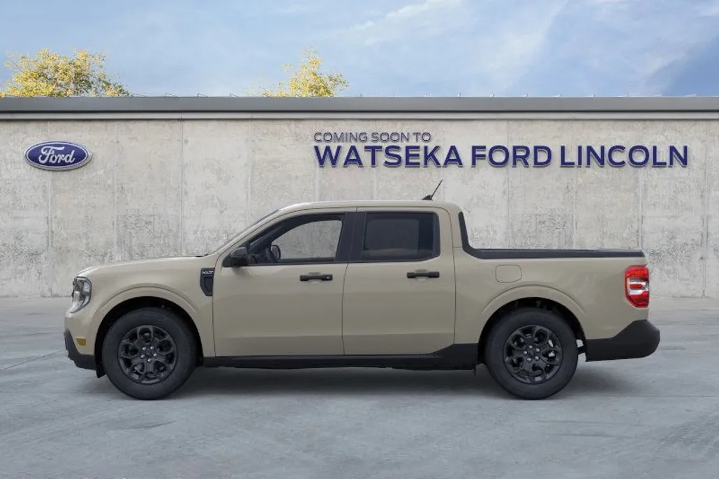 2025 Ford Maverick XLT photo 1