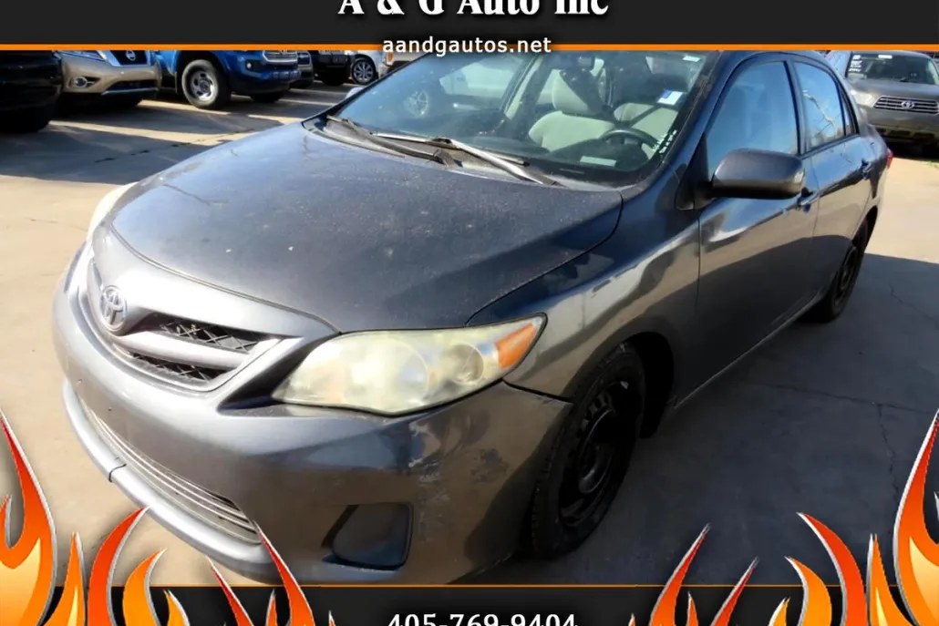 2011 Toyota Corolla photo 1