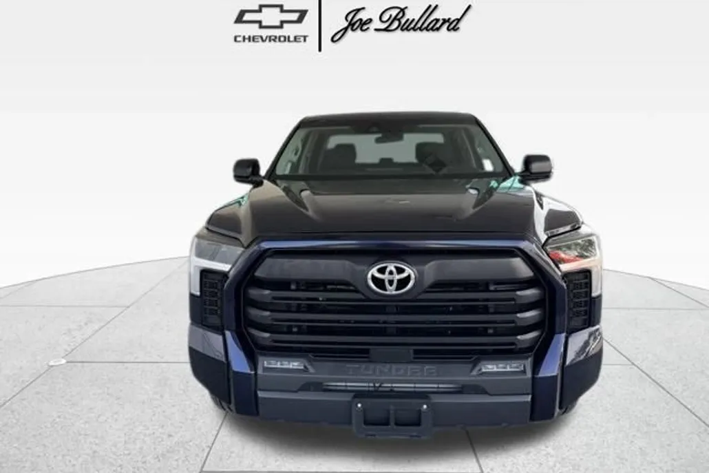 2022 Toyota Tundra SR5 photo 1