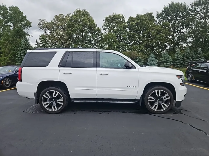 2020 Chevrolet Tahoe Premier photo 1