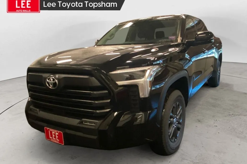 2024 Toyota Tundra SR5 photo 1