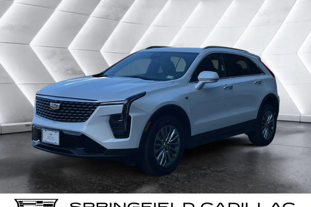 2024 Cadillac XT4 Premium Luxury photo 1