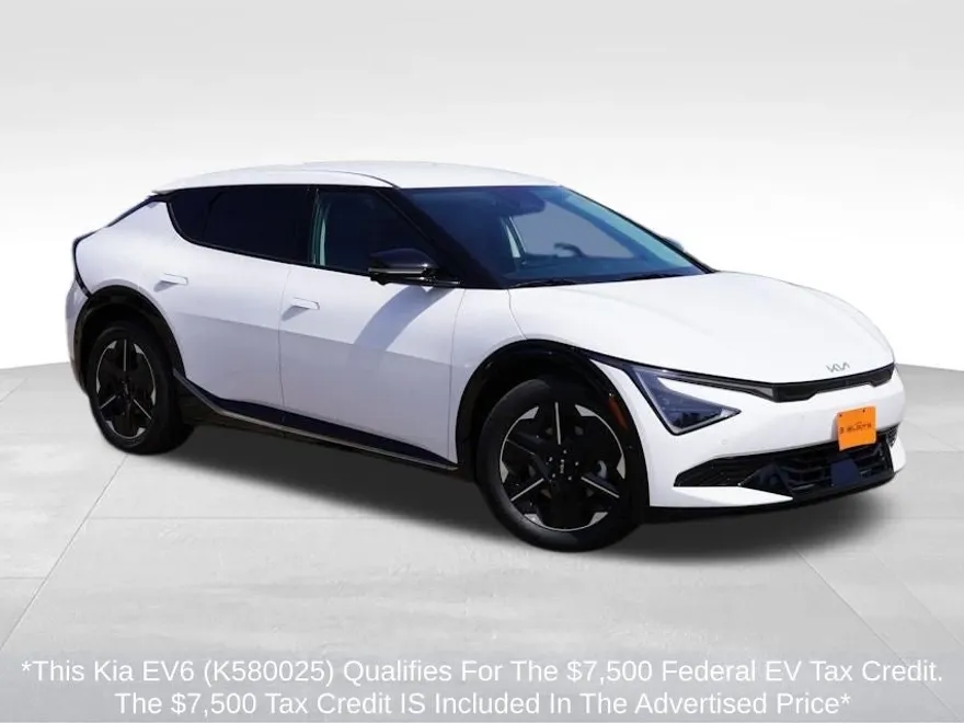 2025 Kia EV6 Wind photo 1