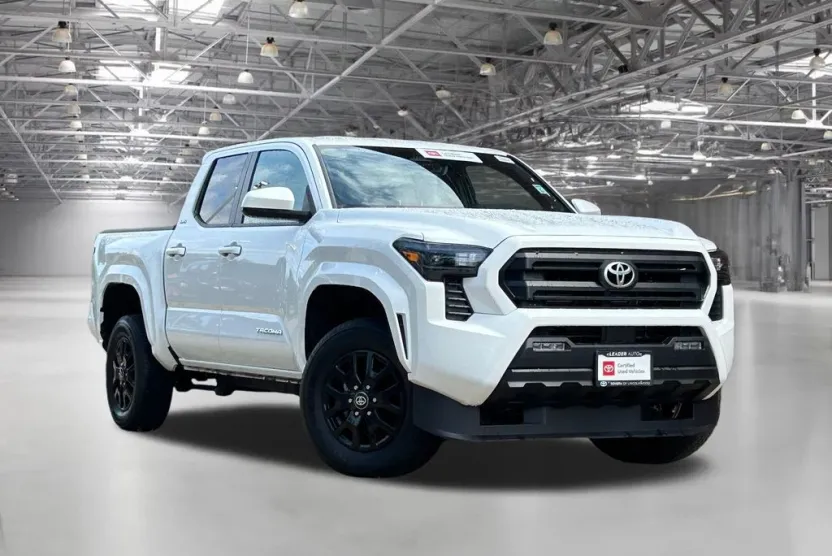 2024 Toyota Tacoma SR5 photo 1