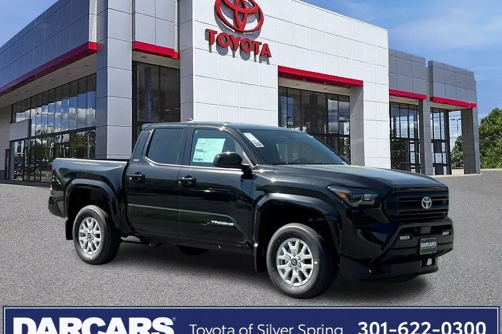 2025 Toyota Tacoma SR5 photo 1