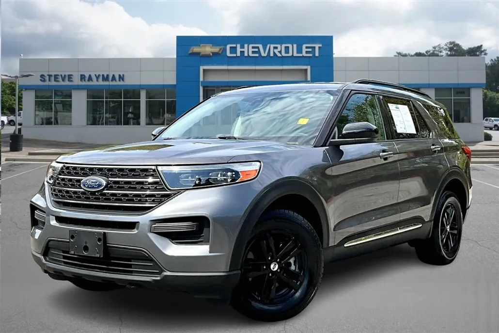2021 Ford Explorer XLT photo 1