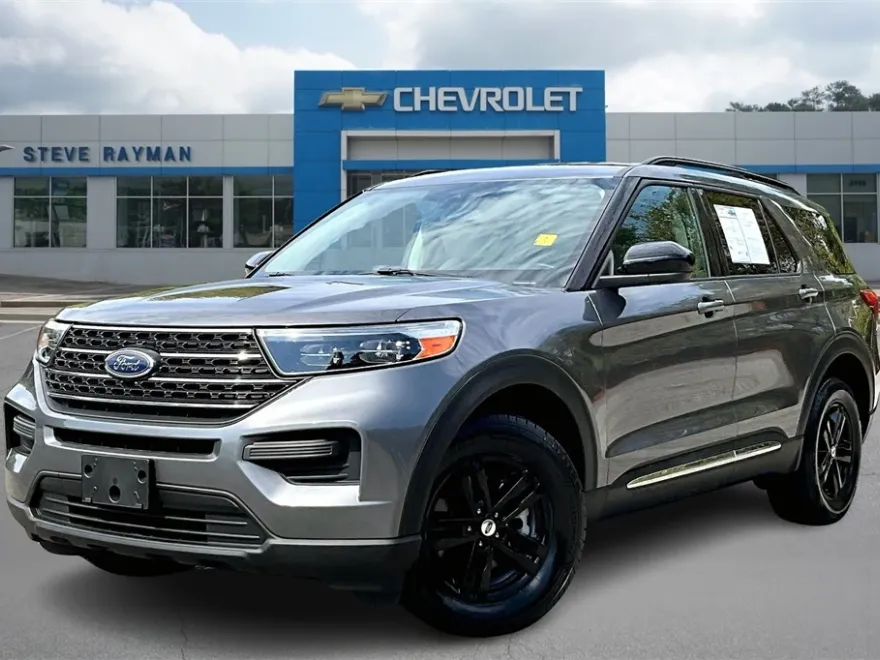 2021 Ford Explorer XLT photo 1