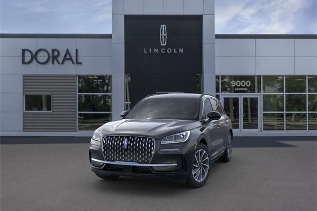 2025 Lincoln Corsair Grand Touring photo 1