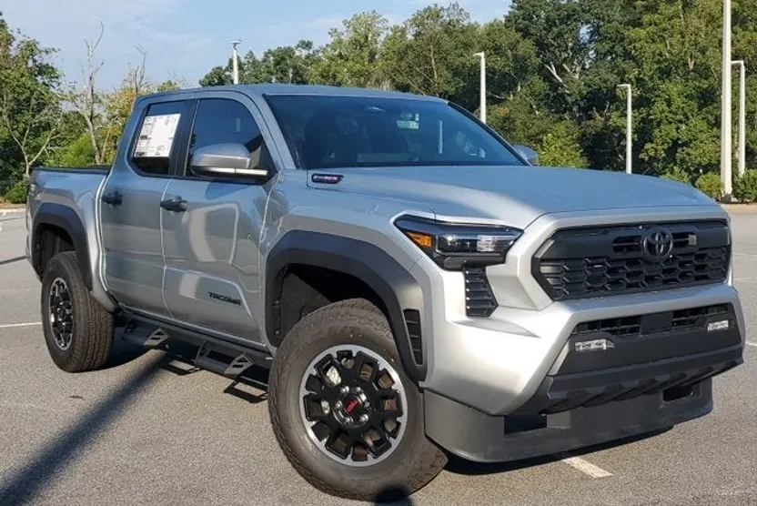 2025 Toyota Tacoma TRD Off-Road photo 1