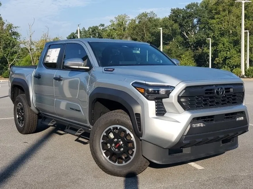 2025 Toyota Tacoma TRD Off-Road photo 1