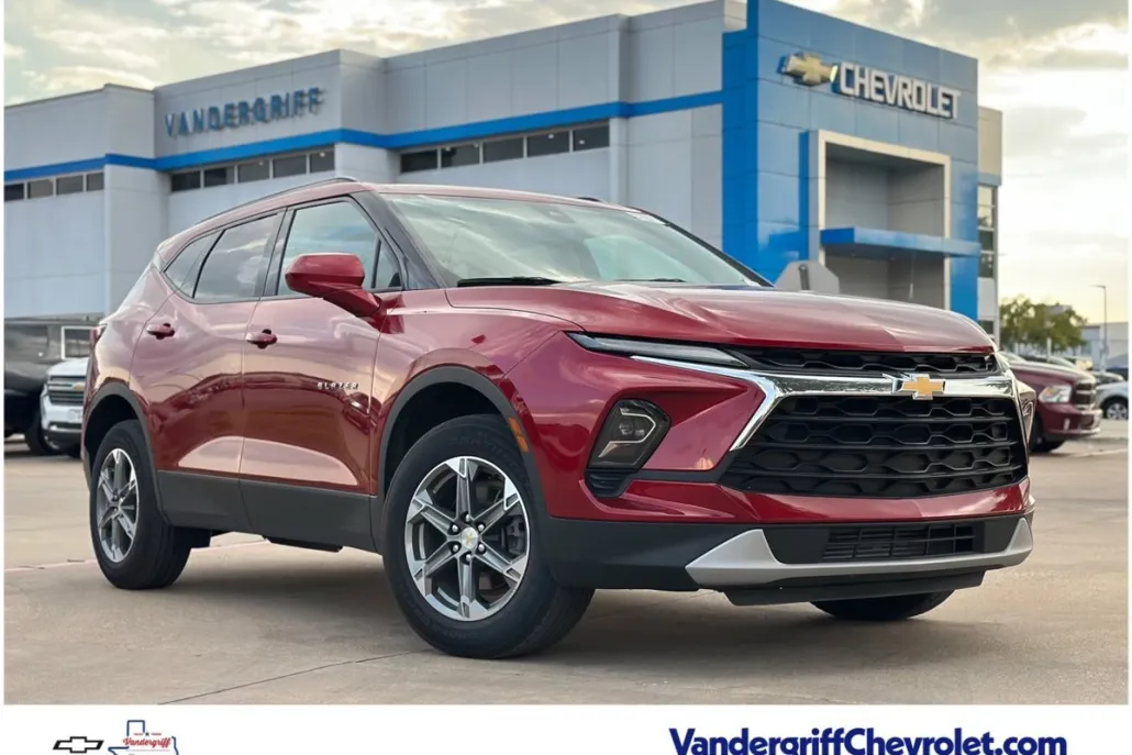 2023 Chevrolet Blazer 2LT photo 1