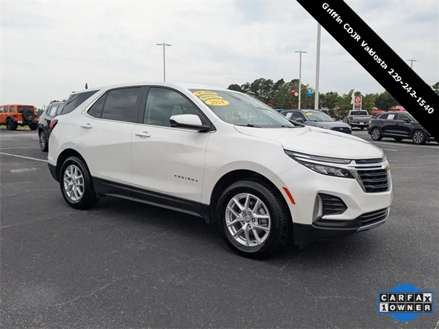 2024 Chevrolet Equinox LT photo 1