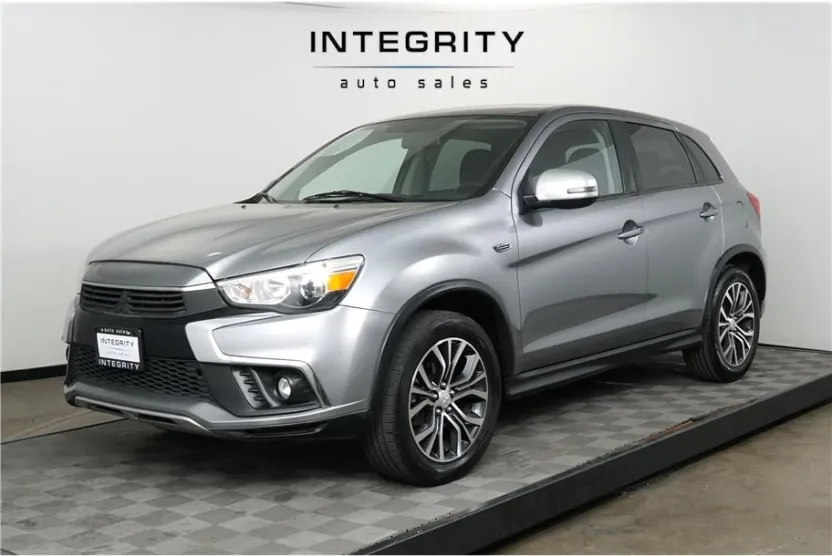 2019 Mitsubishi Outlander Sport SE photo 1