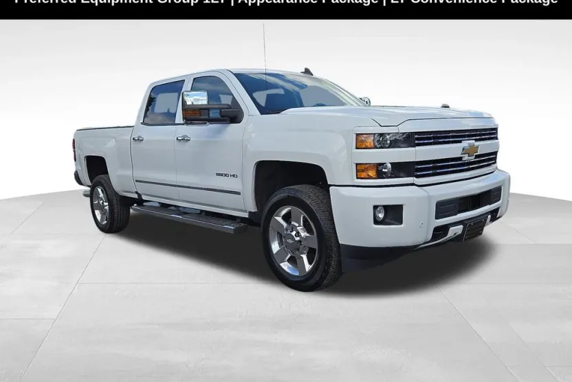 2019 Chevrolet Silverado 2500HD LT photo 1