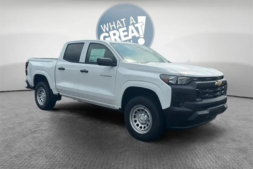 2025 Chevrolet Colorado LT photo 1